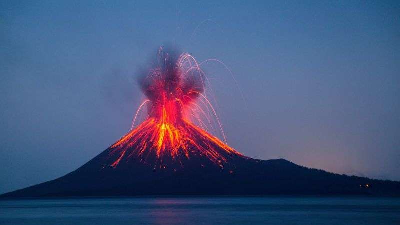 Núi lửa là gì? Tìm hiểu sự hình thành và hoạt động phun trào của núi lửa