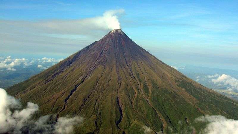 núi lửa phun trào